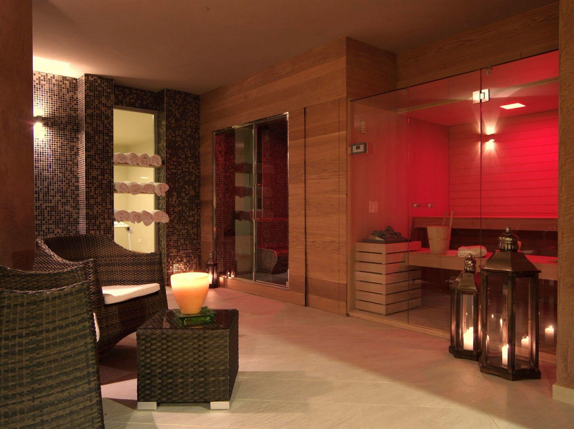 Natura 4*